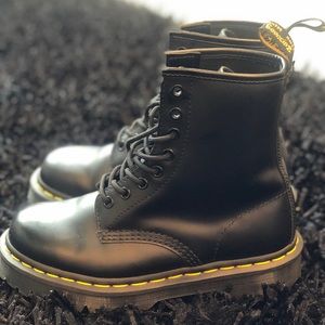 Dr. Martens 1460 Bex 8 Eye Boot - Size 6